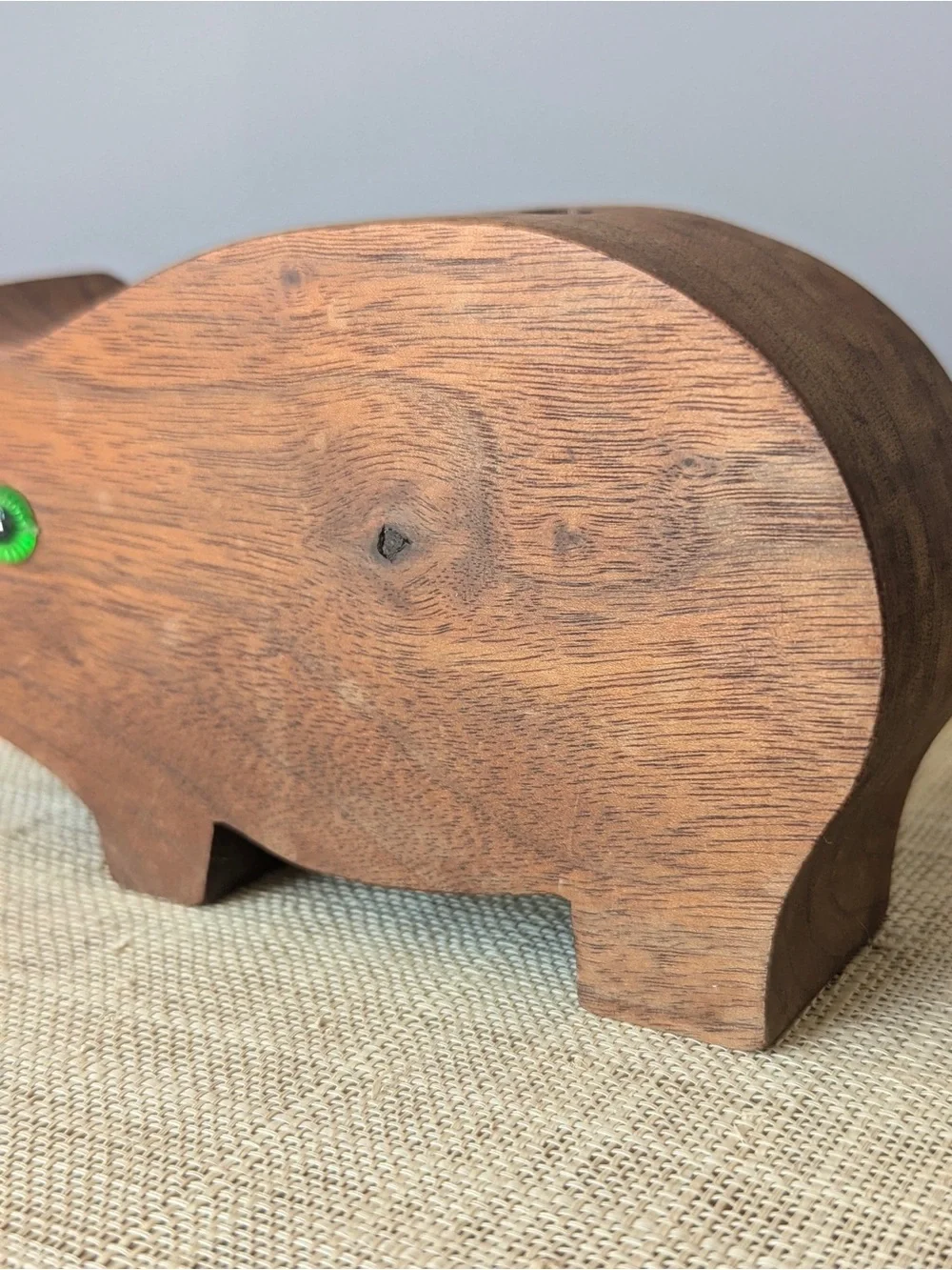 Vintage Hand-carved Wooden Walnut Green-eyed Pig Pencil Holder Desk Organizer 🐷